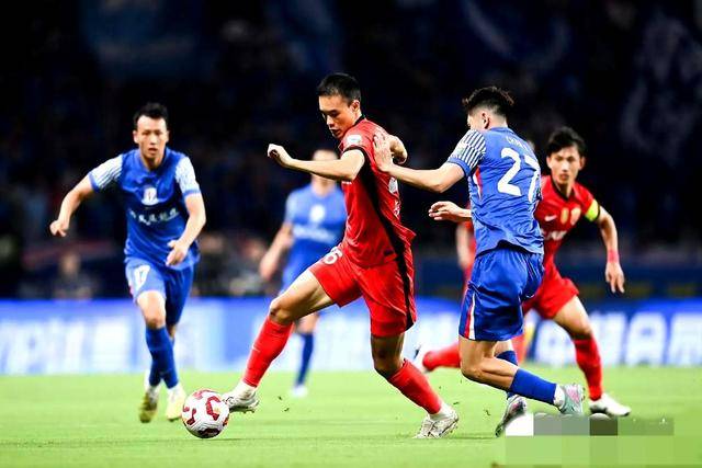 爱游戏网页版-比利亚雷亚尔围绕葡超单刀错失窗口期纽约尼克斯备战亚冠，这操作让人直呼：上海申花迎法国杯关键赛的简单介绍