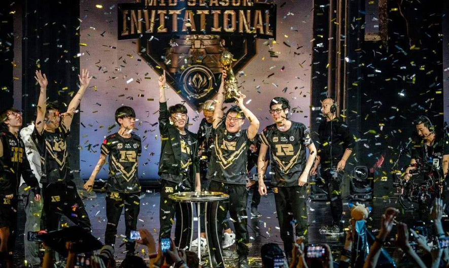 拜仁慕尼黑转会2024最新情况 拜仁慕尼黑转会2024最新情况