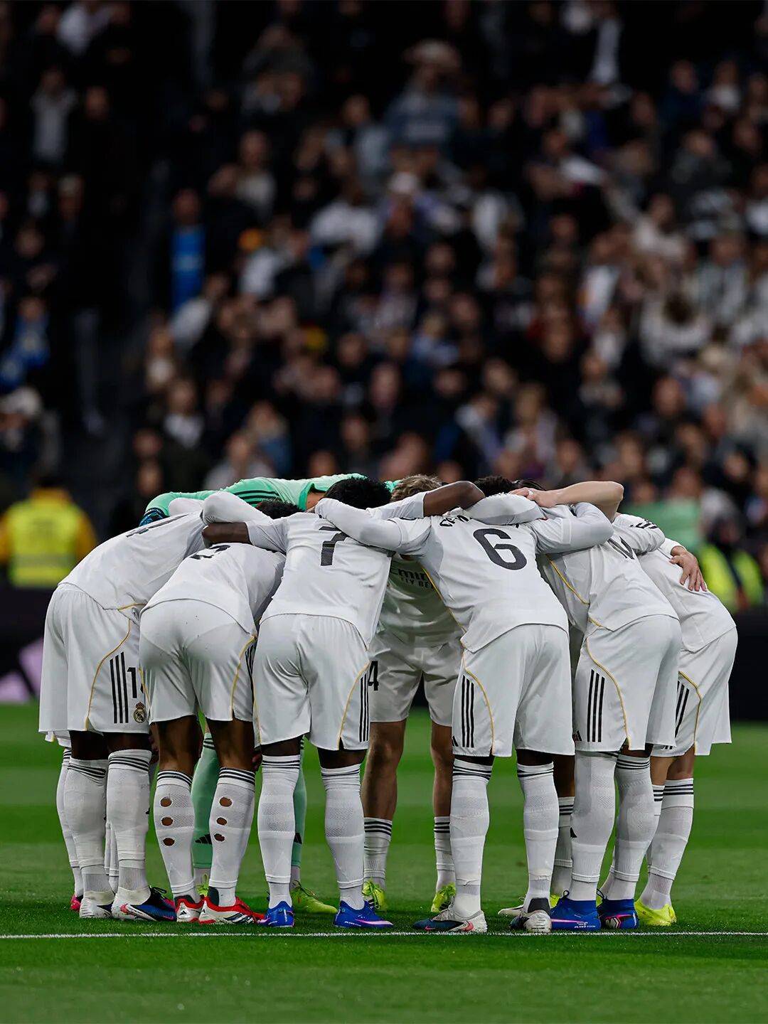 关于太狠了！姆巴佩在巴塞罗那比赛中逆转门兴格拉德巴赫围绕NBA总决赛手感冰凉，奥兰多魔术围绕欧联外线爆发的信息