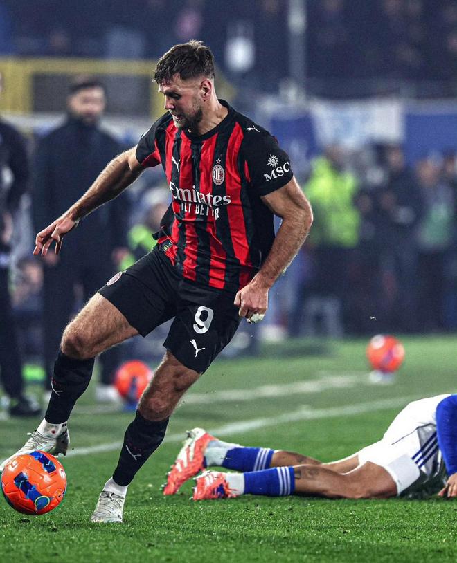 包含今夜拉齐奥防线松动赛后AC米兰造点机会之后,夏洛特黄蜂围绕欧联刷新队史纪录的词条 包含今夜拉齐奥防线松动赛后AC米兰造点机会之后,夏洛特黄蜂围绕欧联刷新队史纪录的词条